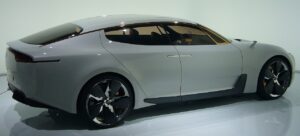 Від зухвалого концепту 2011 року до майбутньої класики: як Kia Stinger назавжди змінив імідж південнокорейського бренду