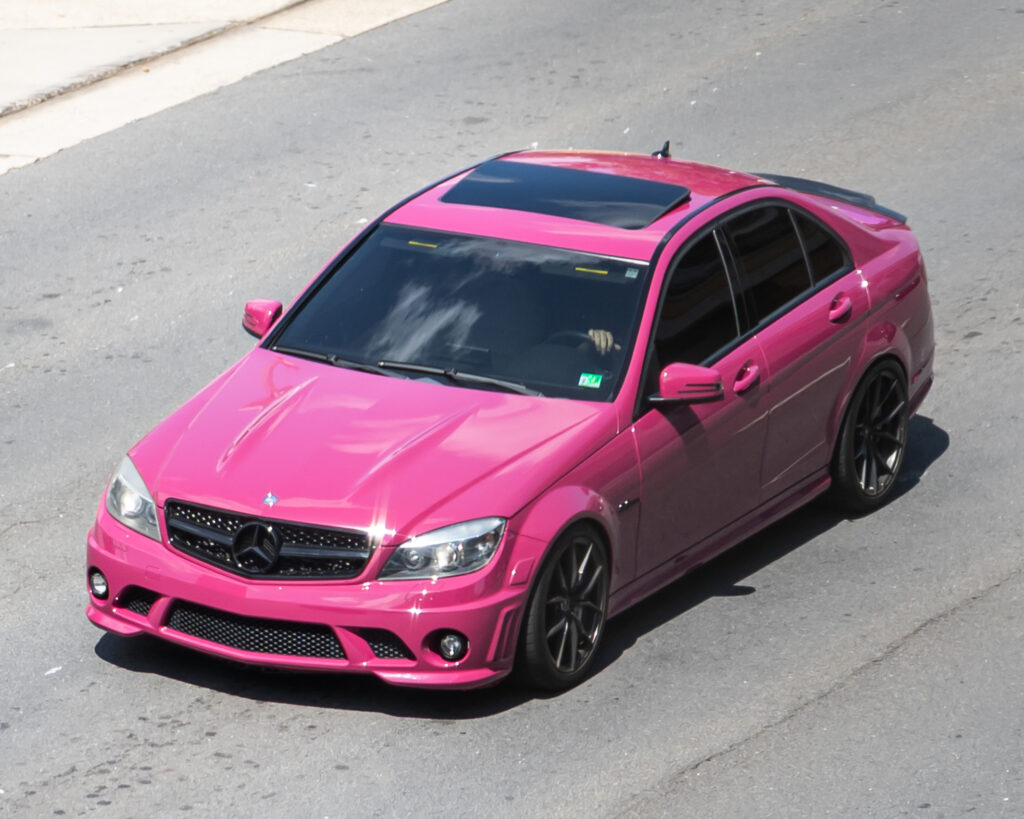 Водій Mercedes-AMG може втратити автомобіль через перевищення швидкості утричі