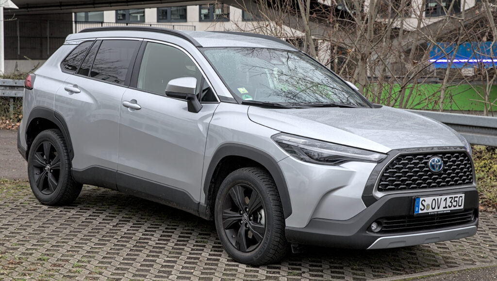 Toyota використовує гігантську губку для прискорення випробувань систем автоматичного гальмування
