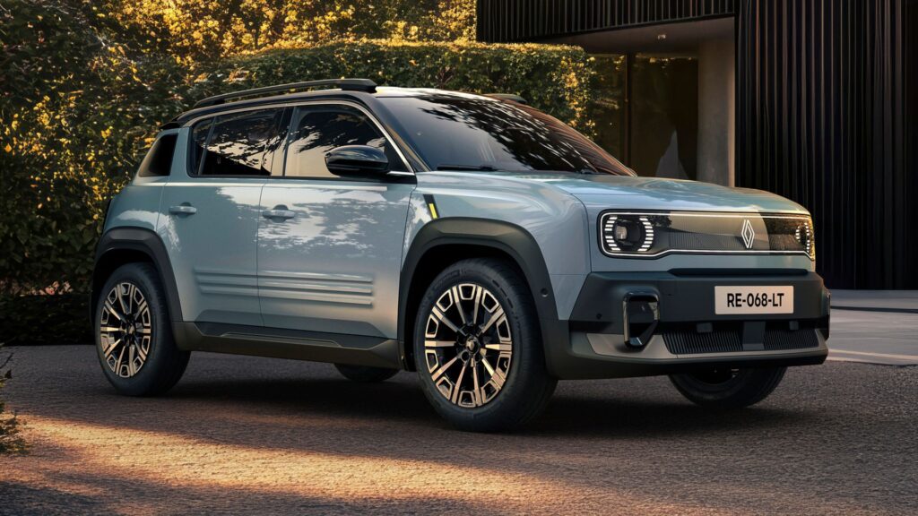 Експеримент Autocar: електромобіль Renault 4 подолав 1000 миль Британією виключно на сонячній енергії
