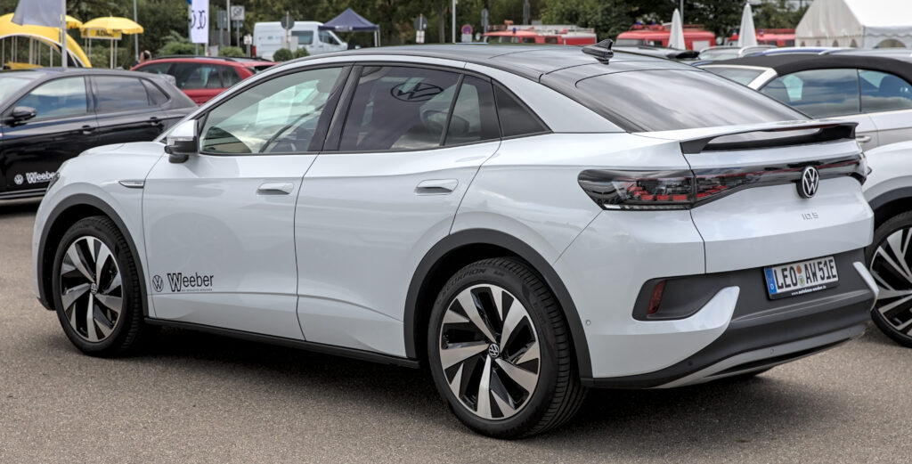 Volkswagen представив новий електрокросовер ID. Aura T6 із китайськими технологіями автопілота