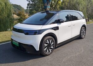 Від доступного BYD за $8 тисяч до технологічних Xiaomi: експерт назвав топ-6 китайських електромобілів