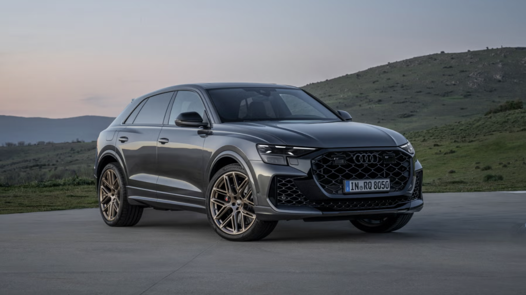 Німецький бренд Audi підтвердив розробку нового покоління кросовера Q8 із бензиновими моторами V6 та V8