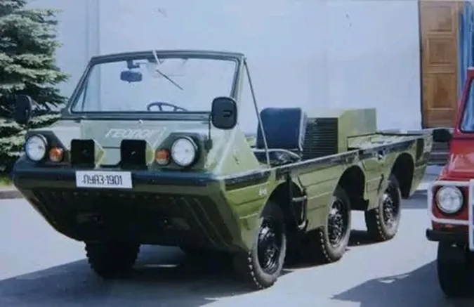 ЛуАЗ-1901 «Геолог»